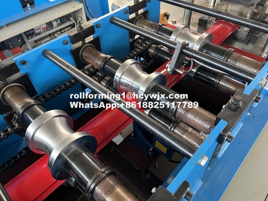 Hydrauliczne cięcie 50Hz Panel ścienny Roll Forming Machine łańcuch napędzany