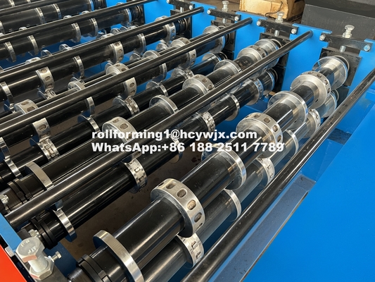 Hydrauliczne 11 11 5.5KW silnik podłogowy Deck Roll Forming Machine 8-12m/min Prędkość z systemem sterowania PLC