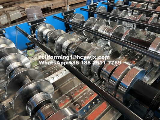 Hydrauliczne 11 11 5.5KW silnik podłogowy Deck Roll Forming Machine 8-12m/min Prędkość z systemem sterowania PLC