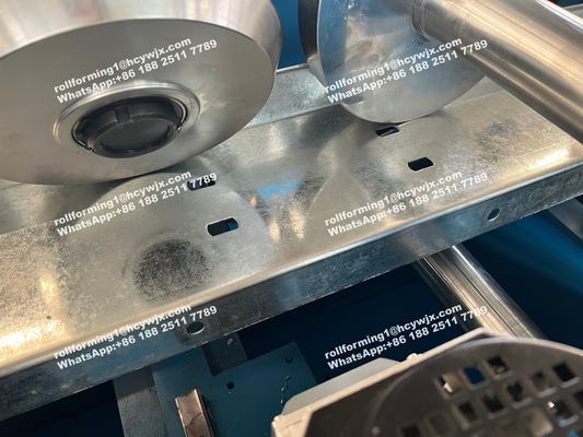 Stalowe CZ Purlins Roll Forming Machine sterowane przez PLC