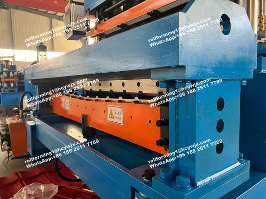 CE Approval Double Layer Roll Forming Machine for 0.3-0.6mm Metal Deck and Steel Tile with Mitsubishi PLC Control (Approval CE Approval Dwuwarstwowa maszyna do formowania rolki z 0,3-0,6 mm metalowych pokładów i stalowych płytek z sterowaniem Mitsubishi PLC)