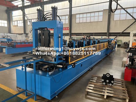 Jeden kliknięcie CZ Purlin Interchange Roll Forming Machine Chain Drive