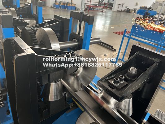 Jeden kliknięcie CZ Purlin Interchange Roll Forming Machine Chain Drive