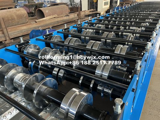 1220mm Rybkowane podłogi Deck Roll Forming Machine Spawana ramka z hydrauliczną kontrolą PLC cięcia