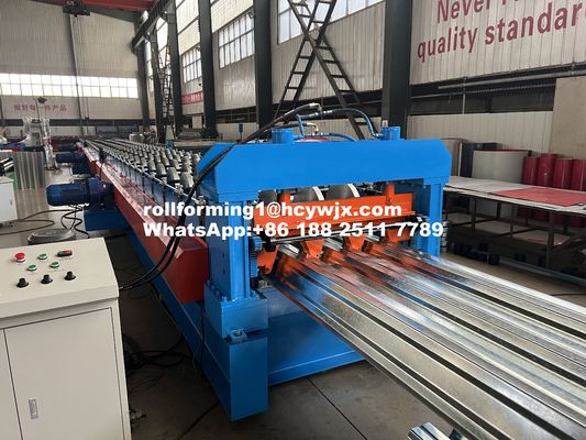 Niezawodna płytka nośna T153-40L-840 Maszyna do formowania rolki podłogowej dokładna