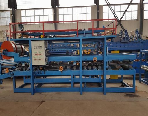 Double Metal Sandwich Panel Maszyna do formowania walców Linia 0-5m / min