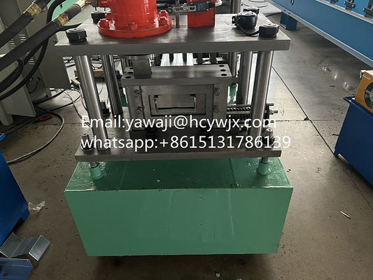 Dotykając ekranu Maszyna do formowania rolek płatwi CEE z materiałem 80 mm